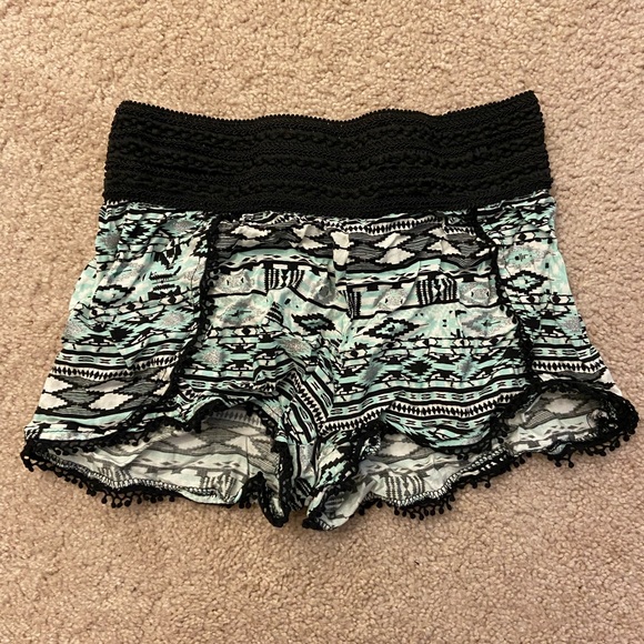 Lounge Shorts - Picture 1 of 4